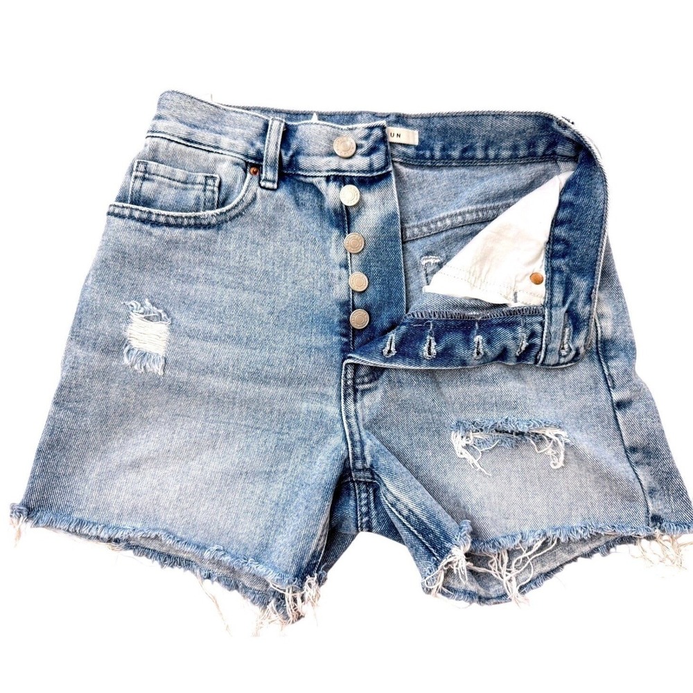 PacSun 90s Girlfriend High Waisted Distressed Size S Denim Shorts Light Wash S - Picture 7 of 13